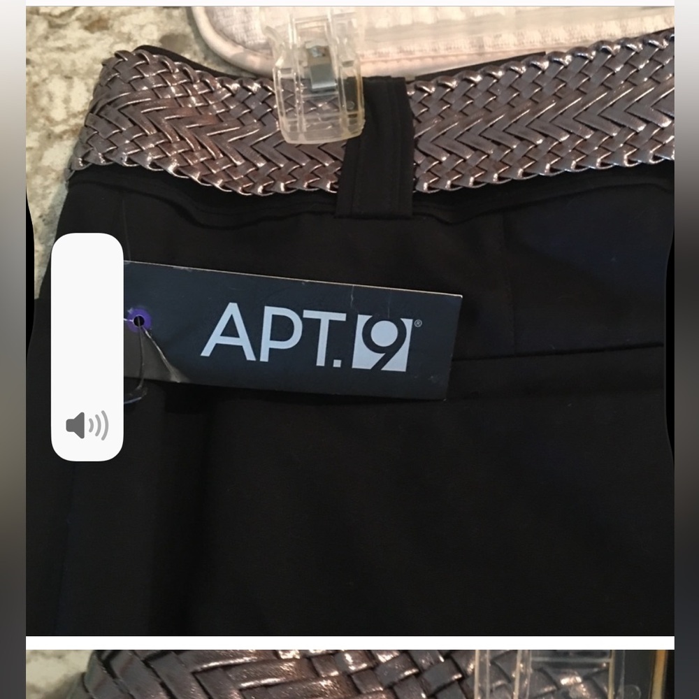 NWT Women’s Capris - Picture 13 of 16